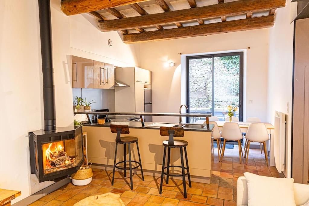 Maison De Village Barbentane Avec Spa Buitenkant foto